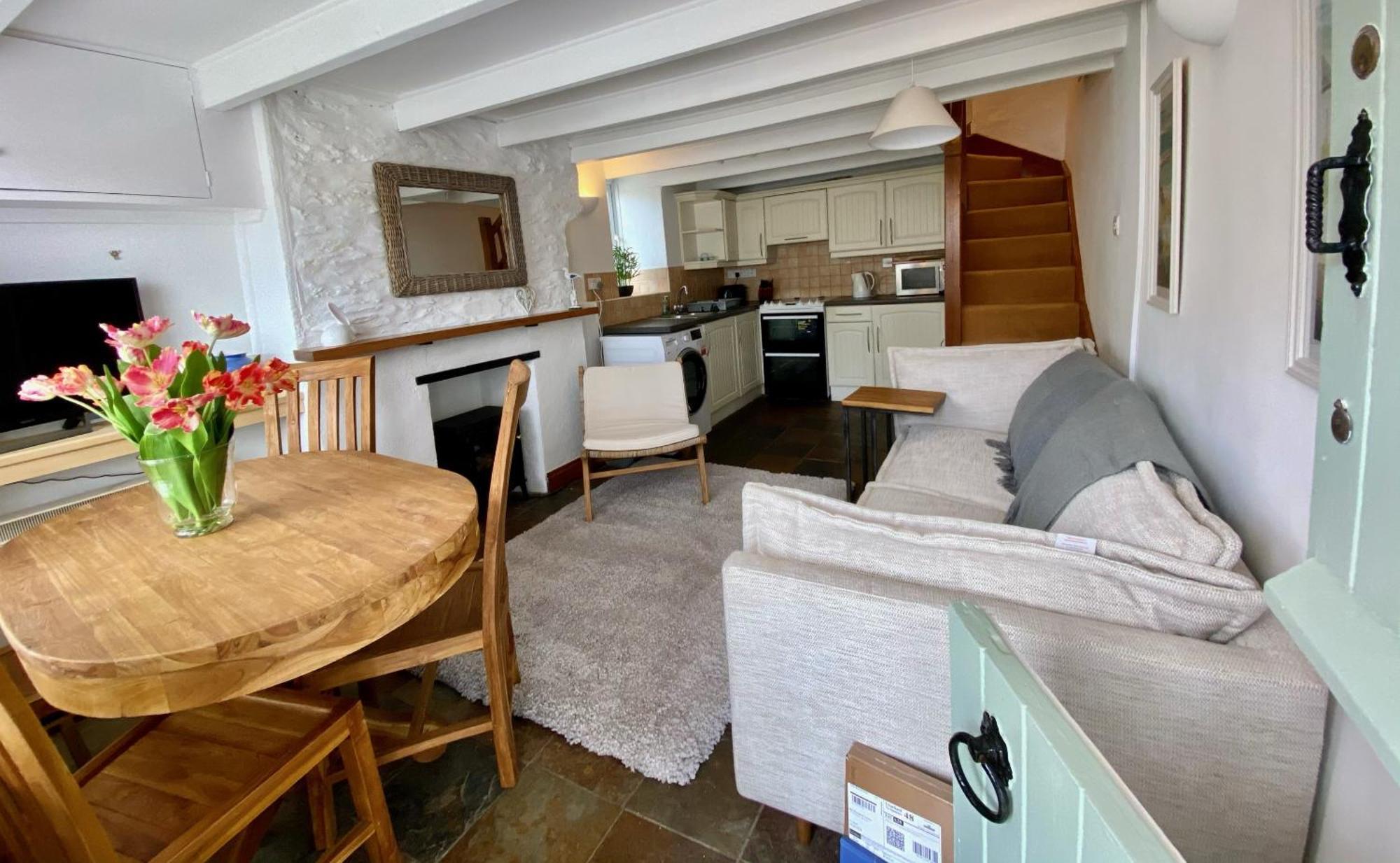 The Little Lighthouse - 2 Minutes From The Beach Pentewan Exterior photo